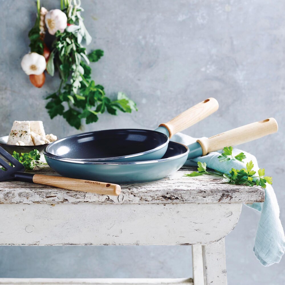 【グリーンパン/GREENPAN】【IH対応】スモーキーカラーのフライパン「メイフラワー」【セラミックコーティング】