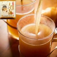 こだわりの蒸ししょうが、京都の料亭や和菓子に使用される奈良県吉野産の本葛、そして沖縄波照間島産の黒糖