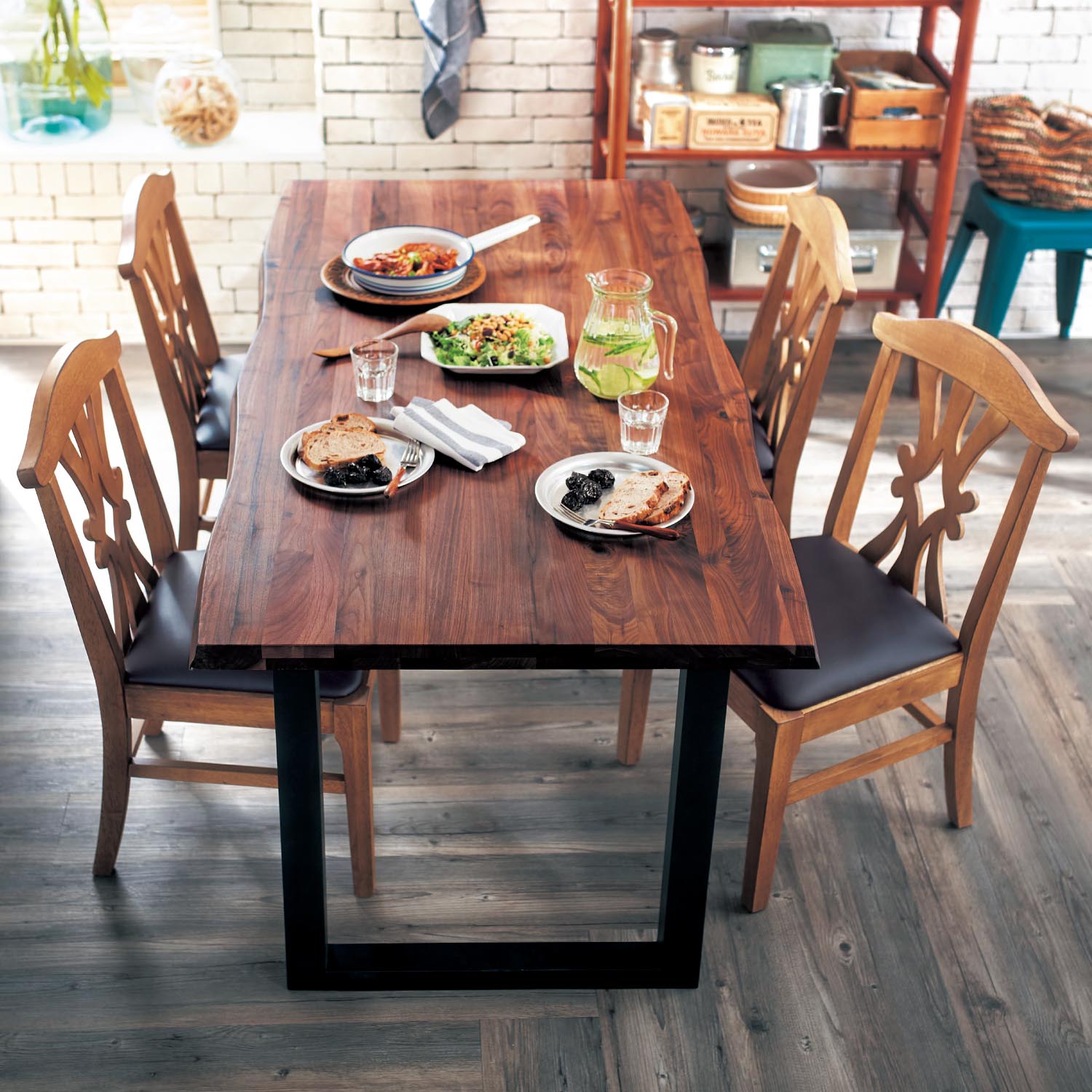 【3/16まで大型送料無料】 天然木ウォルナット材のダイニングテーブル <4人用/6人用> 【3/16まで大型送料無料】 天然木ウォルナット材のダイニングテーブル <4人用/6人用>