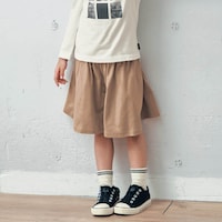 ベージュ／モデル身長110cm・110サイズ着用