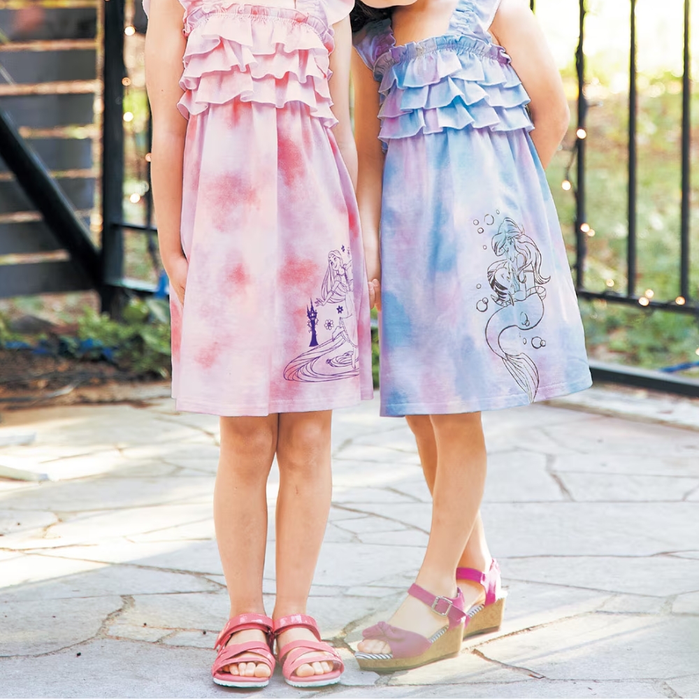 ノースリーブフリルワンピース (選べるキャラクター)(ディズニー/Disney) ノースリーブフリルワンピース (選べるキャラクター)(ディズニー/Disney)