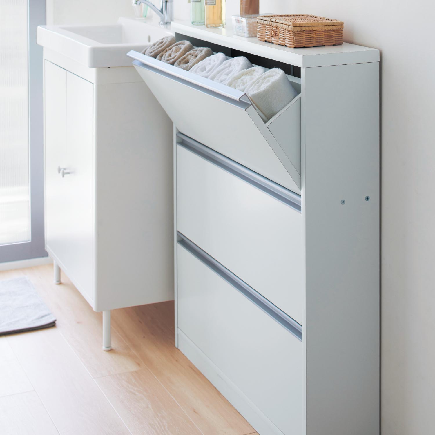 フラップ扉の薄型サニタリーラック <奥行19cm> フラップ扉の薄型サニタリーラック <奥行19cm>