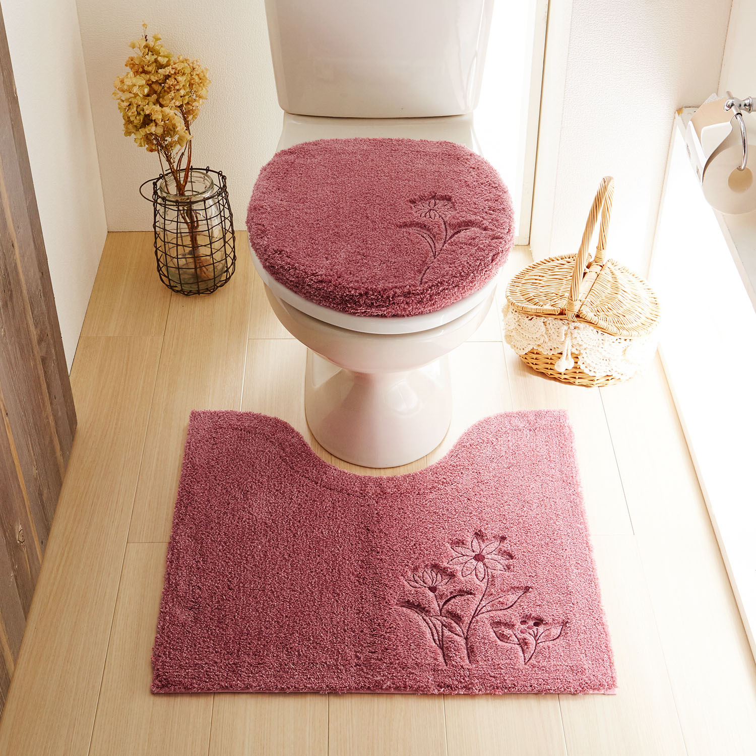 お花の刺繍が可愛いトイレマット フタカバー 単品 セット 通販のベルメゾンネット お花の刺繍が可愛いトイレマット フタカバー 単品 セット 通販のベルメゾンネット