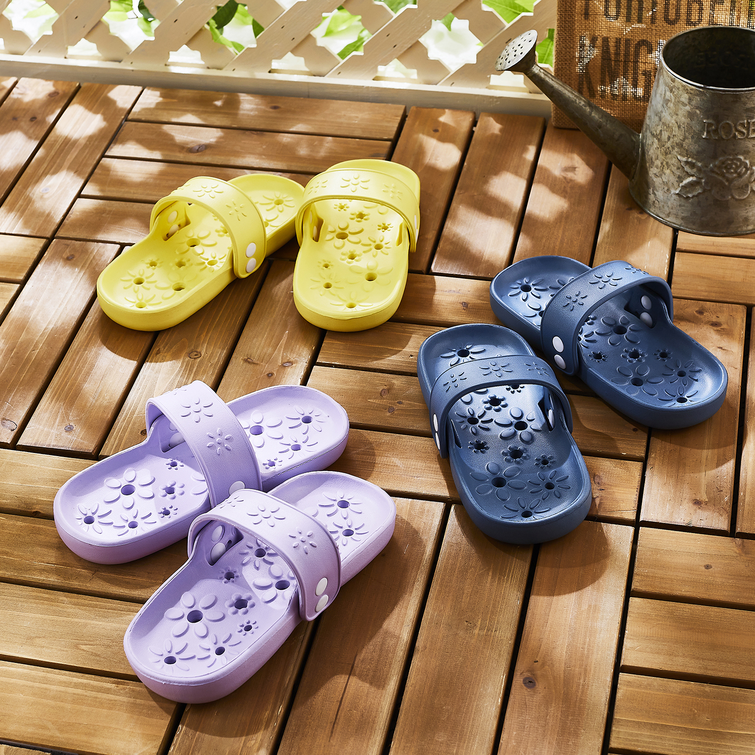 【ベルメゾン】どちらからでも履ける両履きベランダサンダル「フルール」