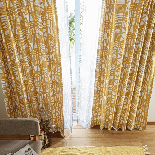 スウェーデンのデザイナーが企画した遮光カーテン”ＰＵＺＺＬＥ” ＜2枚組／1枚＞