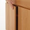 扉タイプの扉はプッシュ式で、力を入れずに押すだけで開けられます