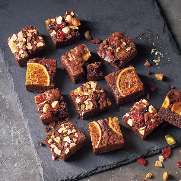 【ベルメゾン】ナッツとドライフルーツの贅沢ブラウニー 16個