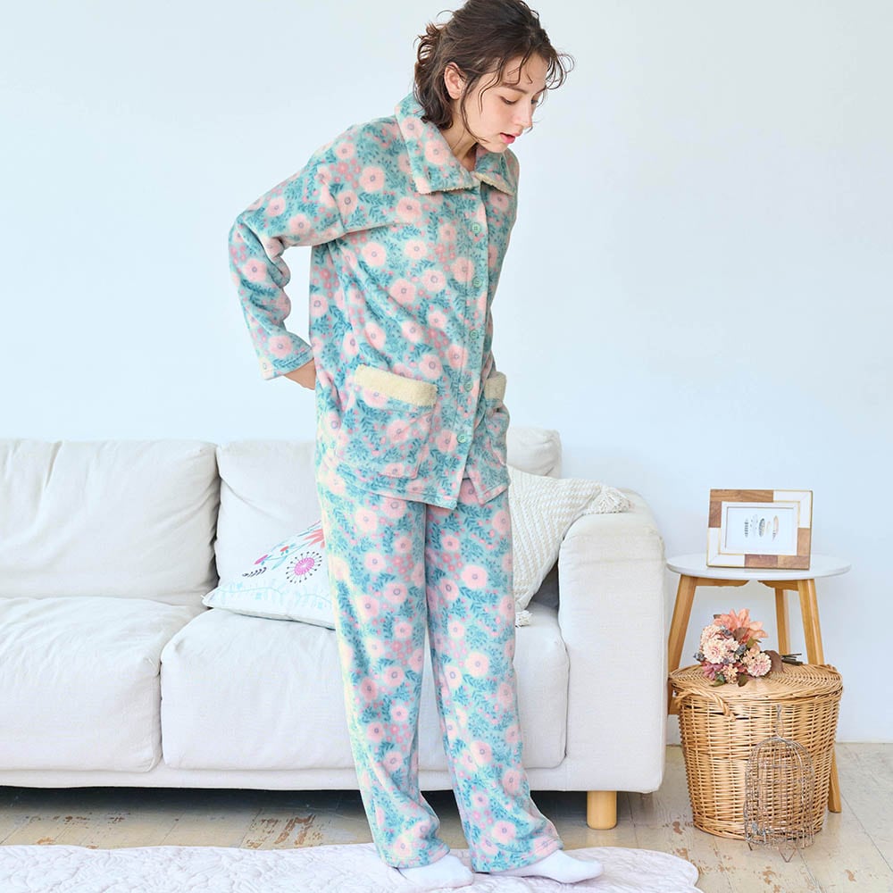 首まであったかなめらかボアフリース長袖パジャマ（パジャマ