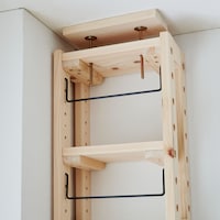 落下防止バー付き。/幅29.5cm・奥行17cm