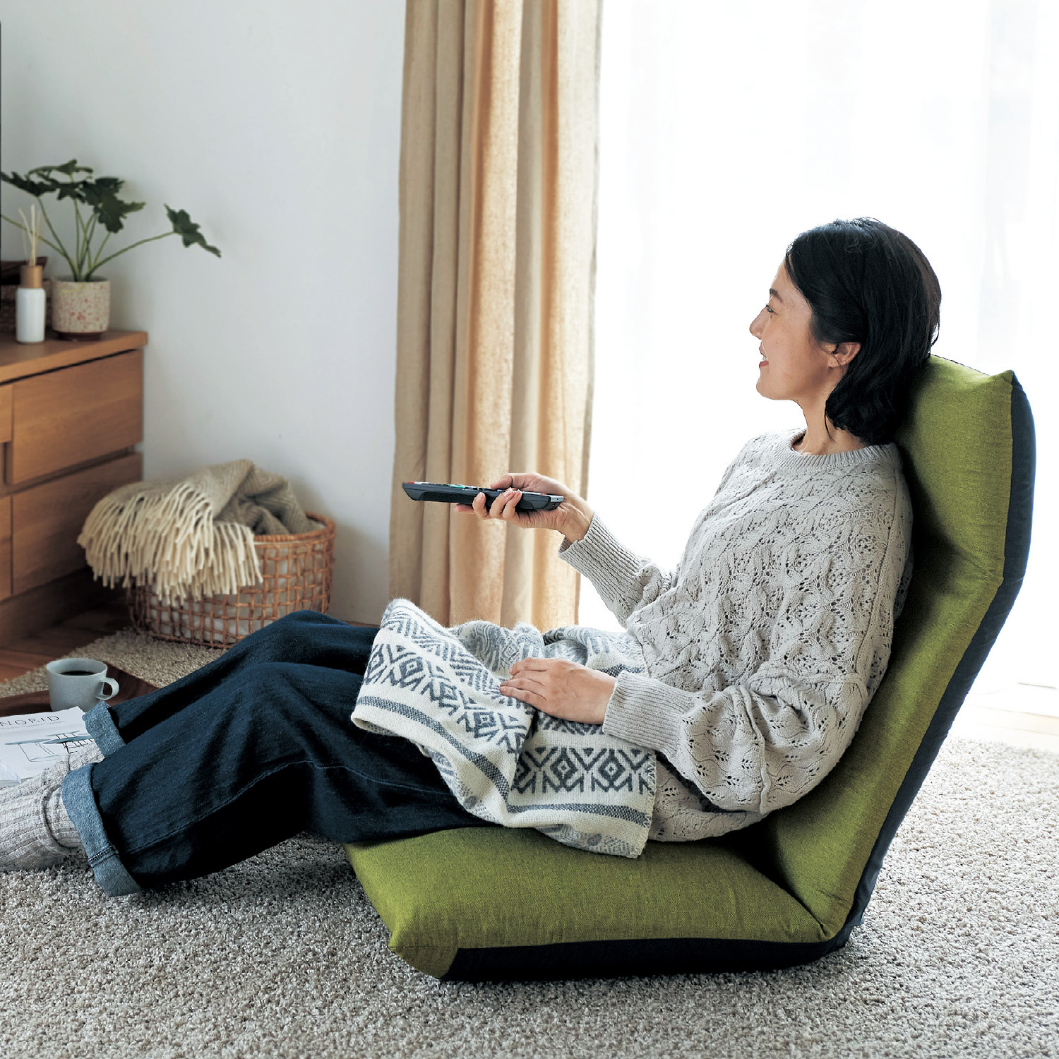 【ベルメゾン】[日本製]しっかりした座り心地のハイバックリクライニング座椅子