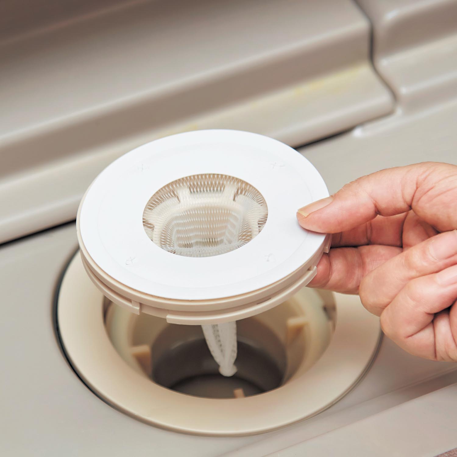 【ベルメゾン】ポイッと置くだけ!お風呂の排水口用ネット「髪の毛トリトリネット」