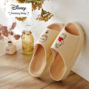 【ディズニー/Disney】足裏にフィットするコンフォートスリッパ「くまのプーさん」