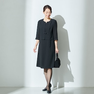 ブラック