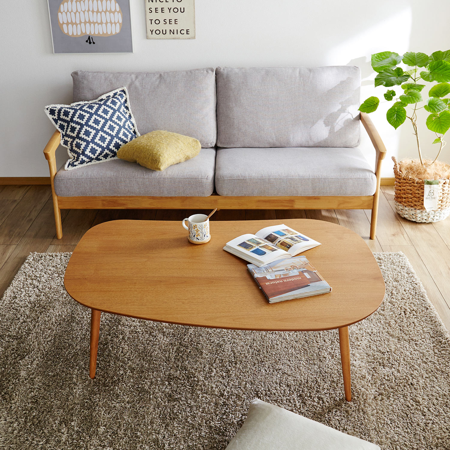 【ベルメゾン】くるみ材の角の無いこたつテーブル