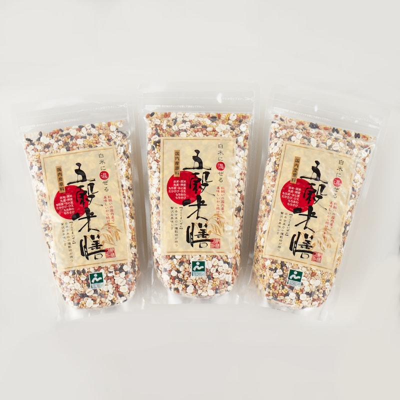 お試し用は五穀米膳 300g×3袋をお届けします。