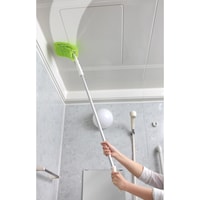 掃除後、水滴をふき取ってカビ対策に