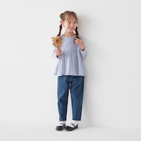 ペールブルー／モデル身長114cm・110サイズ着用