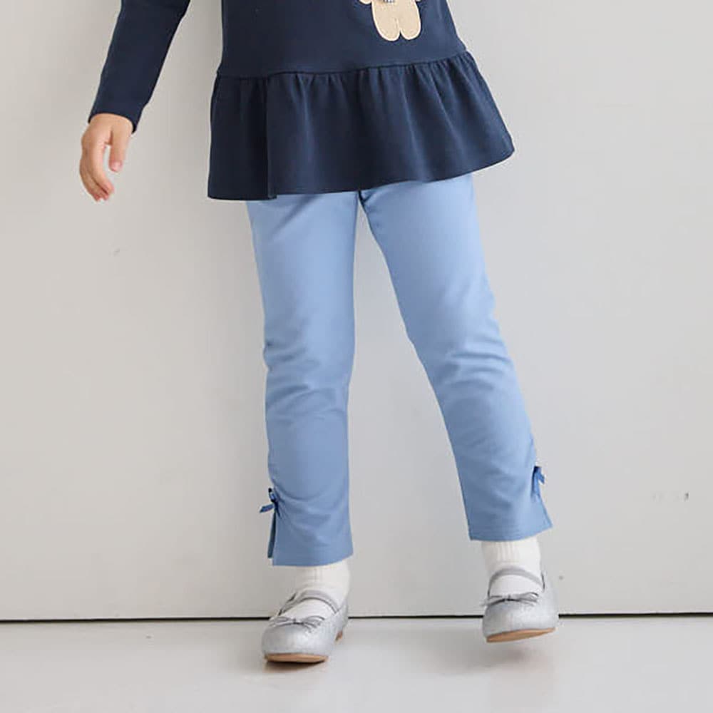 ブルー