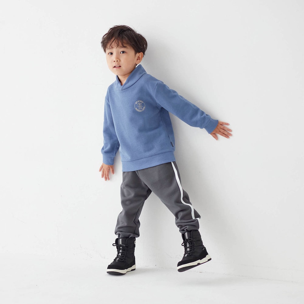 チャコール／モデル身長107cm・110サイズ着用