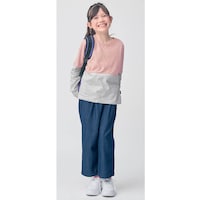 ブルー（デニム）／モデル身長128.5cm・サイズ130
