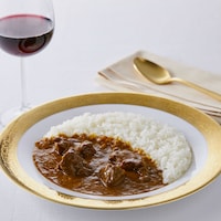 牛ホホ肉のグリルカレー　調理例