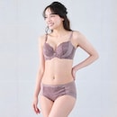 ピンクベージュ（新レース）