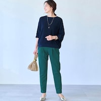 モデル身長168cm／M・股下66cm　※写真は撮影用のため、股下+6cmになります。グリーン着用
