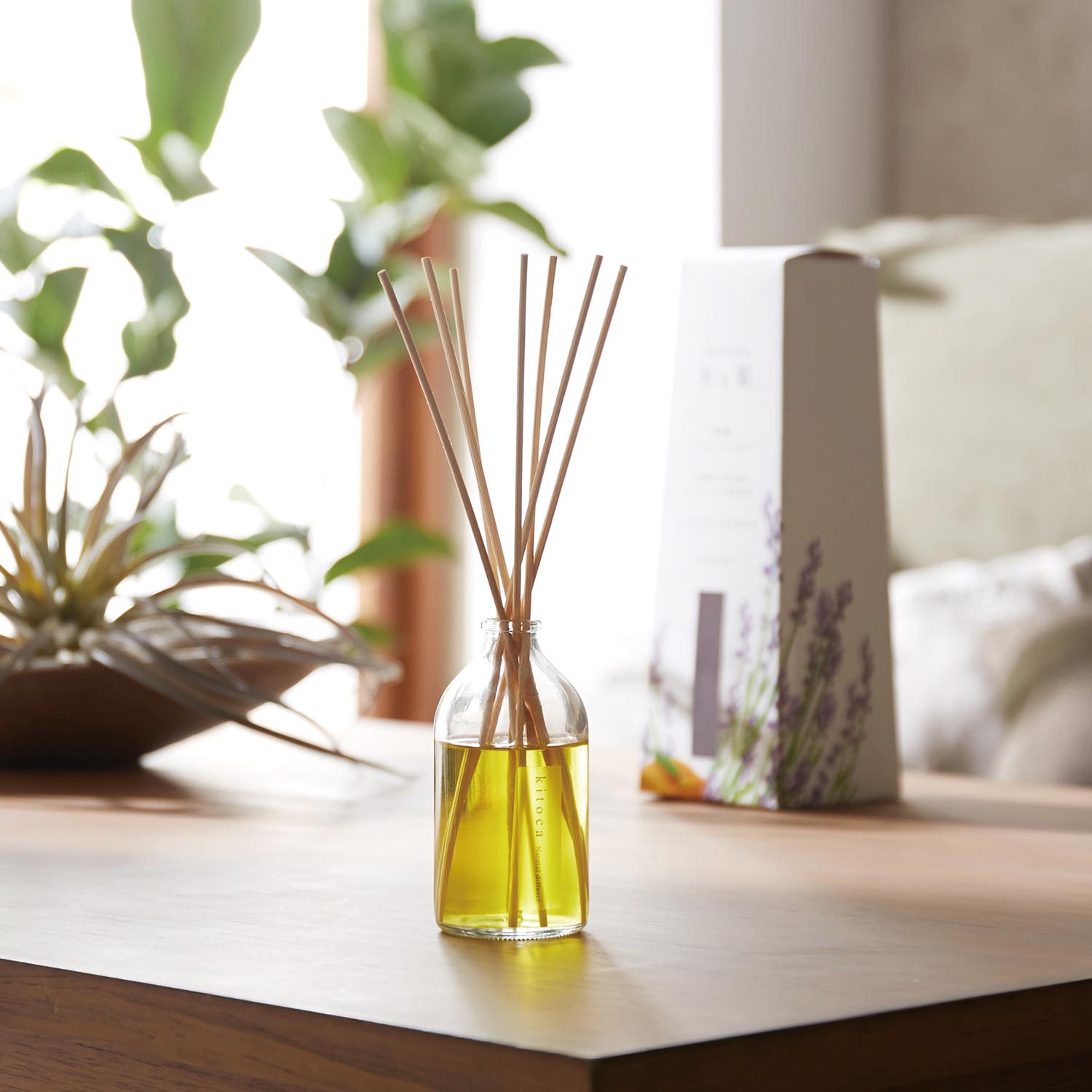 【ベルメゾン】4種類の香りから選べる消臭リードアロマディフューザー「木と果」