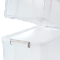 スタッキングして使用できます。
