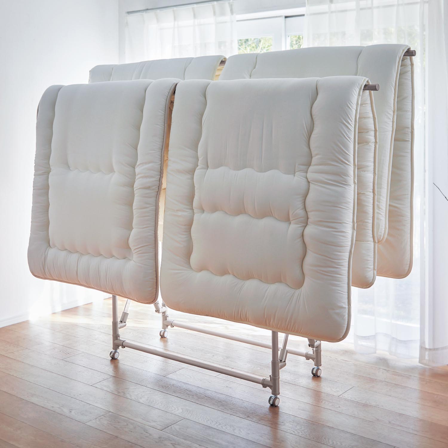 【ベルメゾン】【布団干し】キャスター付き軽量アルミ製縦横伸縮室内物干し