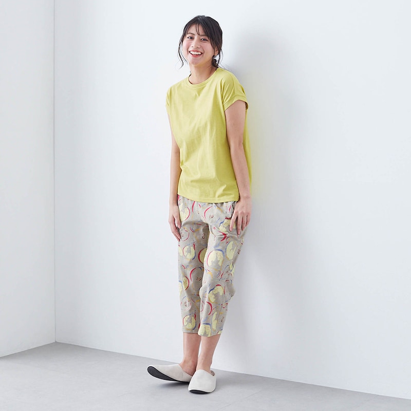 イエローグリーン（洋ナシ）