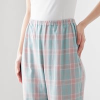 ウエストは総ゴム仕様でらくちん