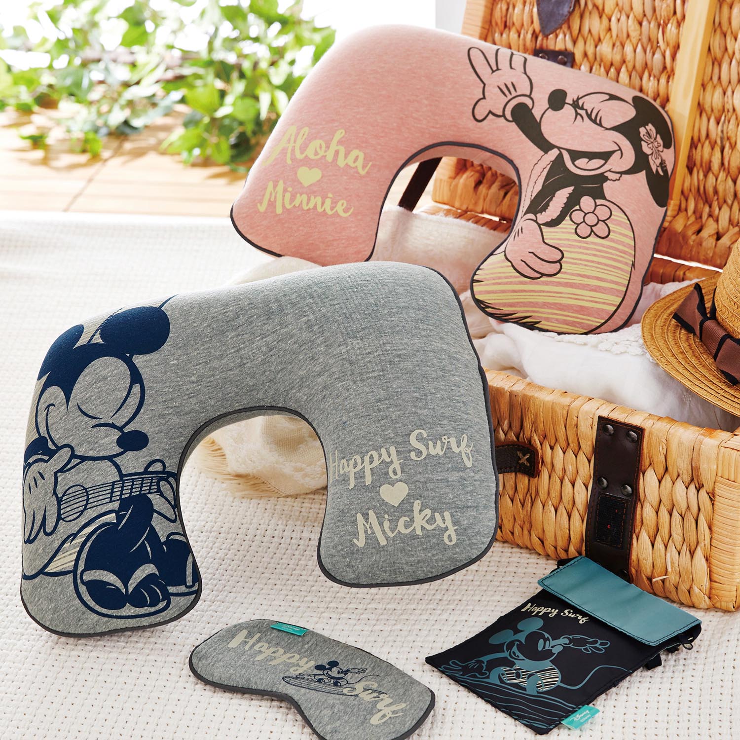 コンパクトに持ち運べるトラベルネックピロー 選べるキャラクター ディズニー Disney 通販のベルメゾンネット コンパクトに持ち運べるトラベルネックピロー 選べるキャラクター ディズニー Disney 通販のベルメゾンネット