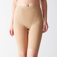 ナチュラルベージュ