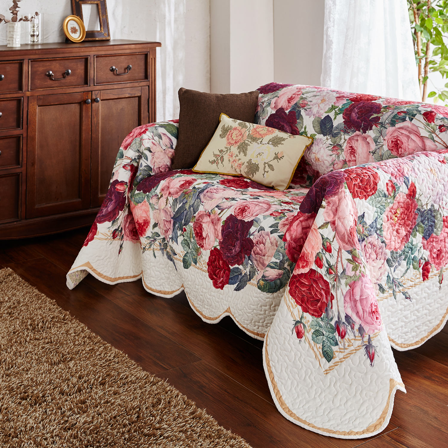 【ベルメゾン】画家ルドゥーテのデザインのバラ柄マルチカバー・ソファーカバーB