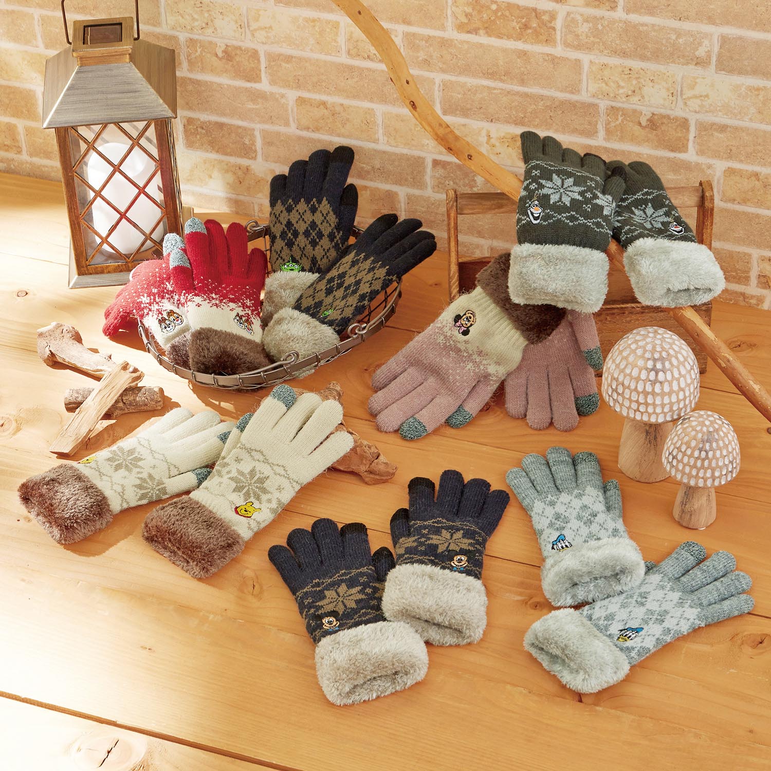 ワンポイントデザインのスマホ対応手袋 選べるキャラクター ディズニー Disney 通販のベルメゾンネット ワンポイントデザインのスマホ対応手袋 選べるキャラクター ディズニー Disney 通販のベルメゾンネット