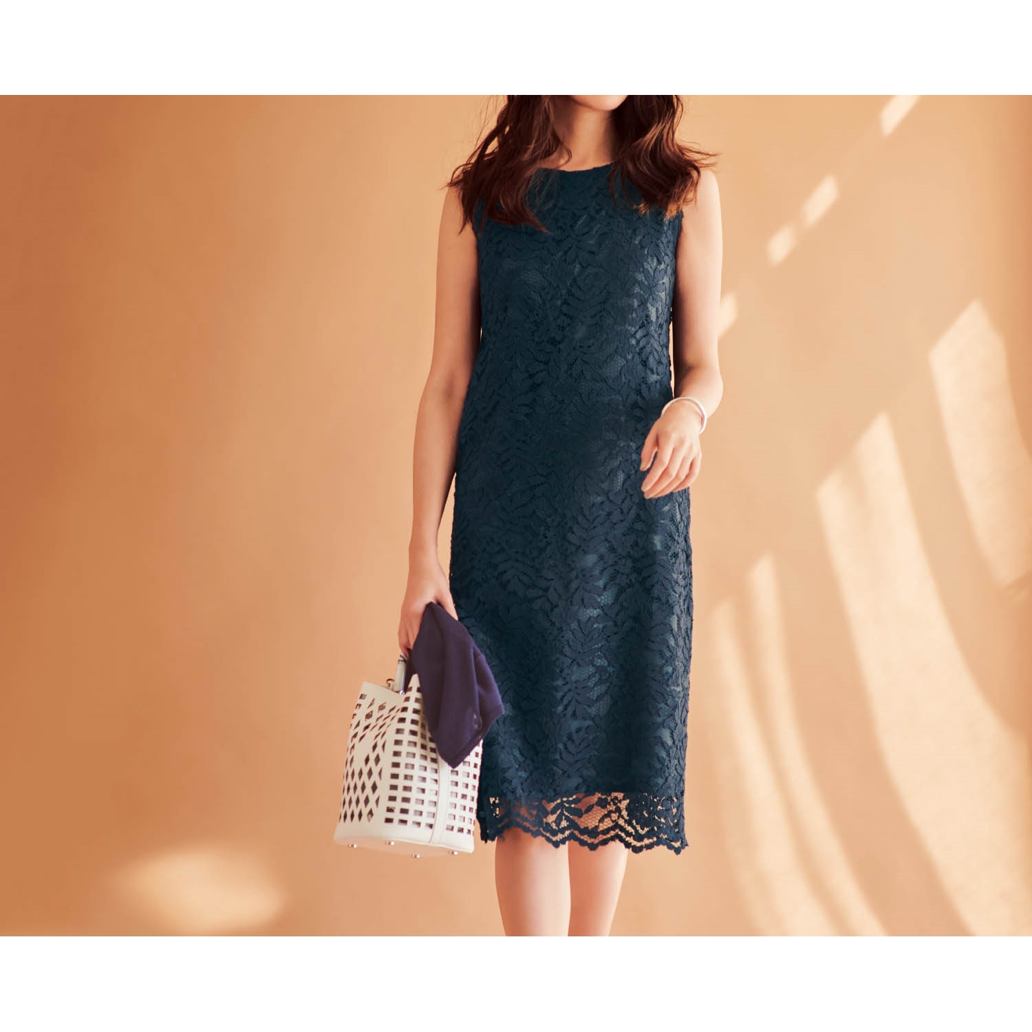 裾スカラップ使い総レースワンピース ll 6l ラ フィット La Fite 通販のベルメゾンネット 裾スカラップ使い総レースワンピース ll 6l ラ フィット La Fite 通販のベルメゾンネット