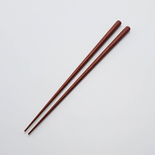 手に馴染みやすい竹のお箸