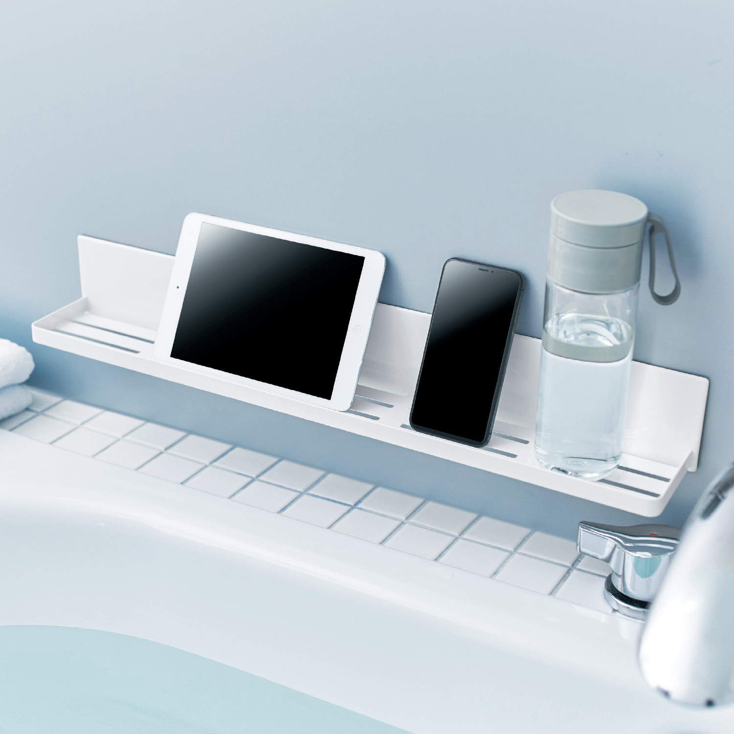 【タワー/tower】マグネットで取り付けられるバスルームラック ワイド 【タワー/tower】マグネットで取り付けられるバスルームラック ワイド