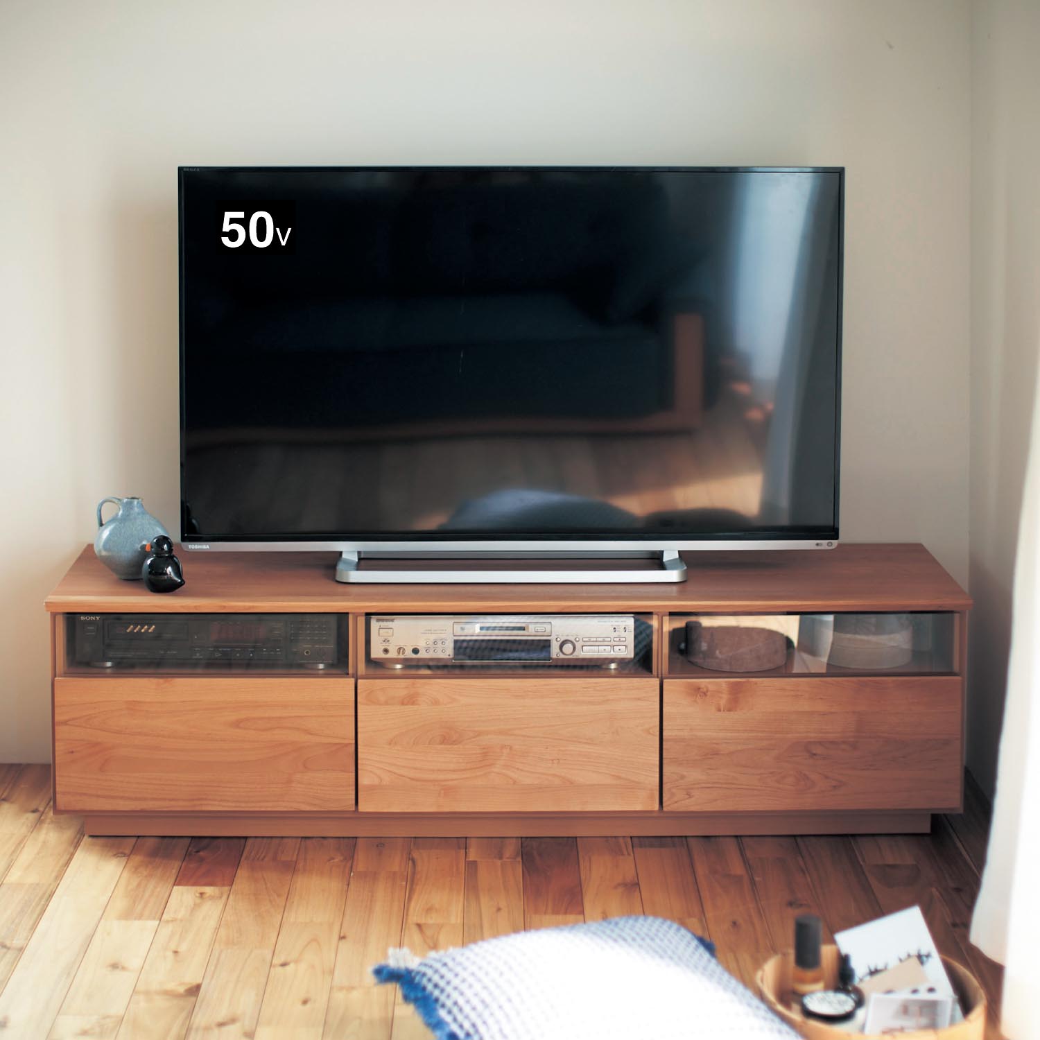 【ベルメゾン】あたたかみのあるアルダー材のテレビ台