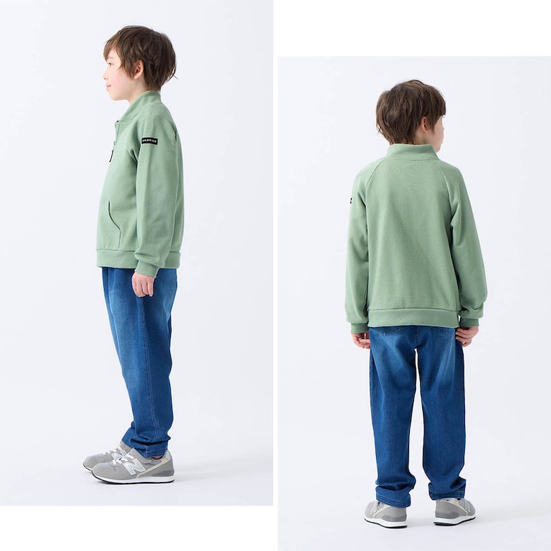 スモーキーグリーン／モデル身長126cm・130サイズ着用