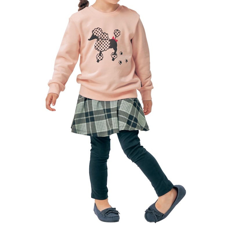ライトピンク系(女の子動物)／モデル身長：109cm、着用サイズ：110