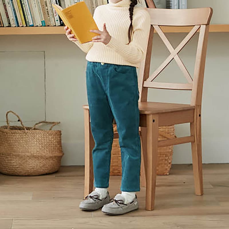 グレイッシュブルー／モデル身長：114cm、着用サイズ：110
