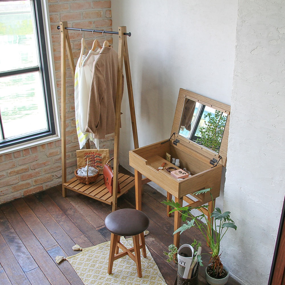 使用イメージ　※こちらの商品はハンガーラックのみの販売になります。