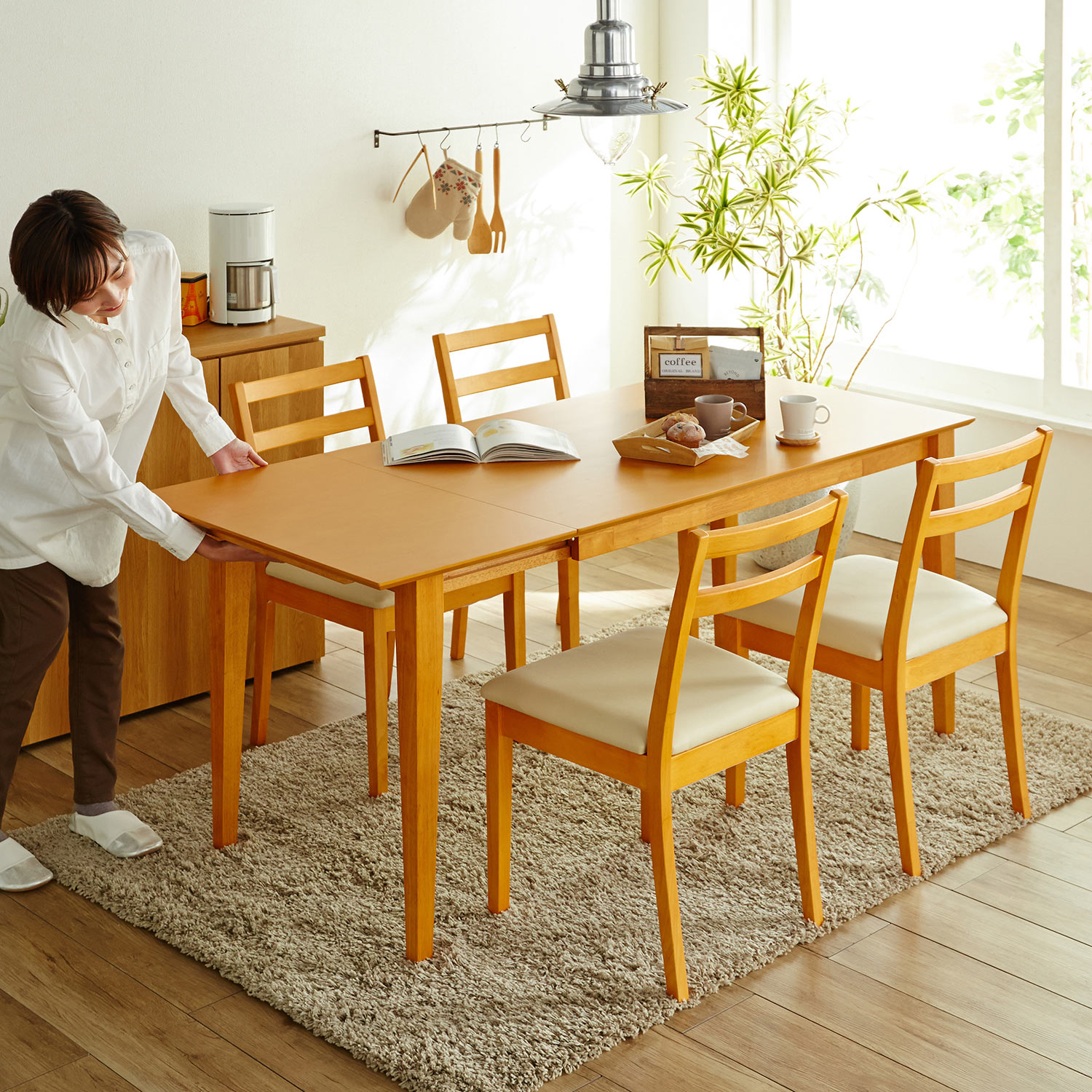 最安値で 家具 収納 テーブル 机 伸張式テーブル ナチュラルモダン天然木伸長式ダイニング ウォルナット お得な5点セット（テーブル幅135