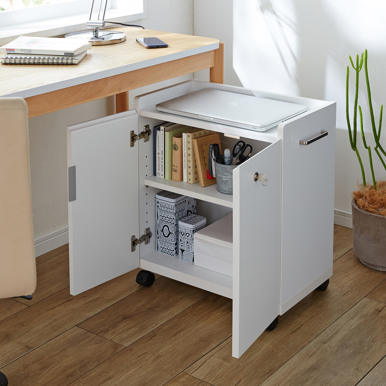 【ベルメゾン】鍵付きデスク下ワゴン