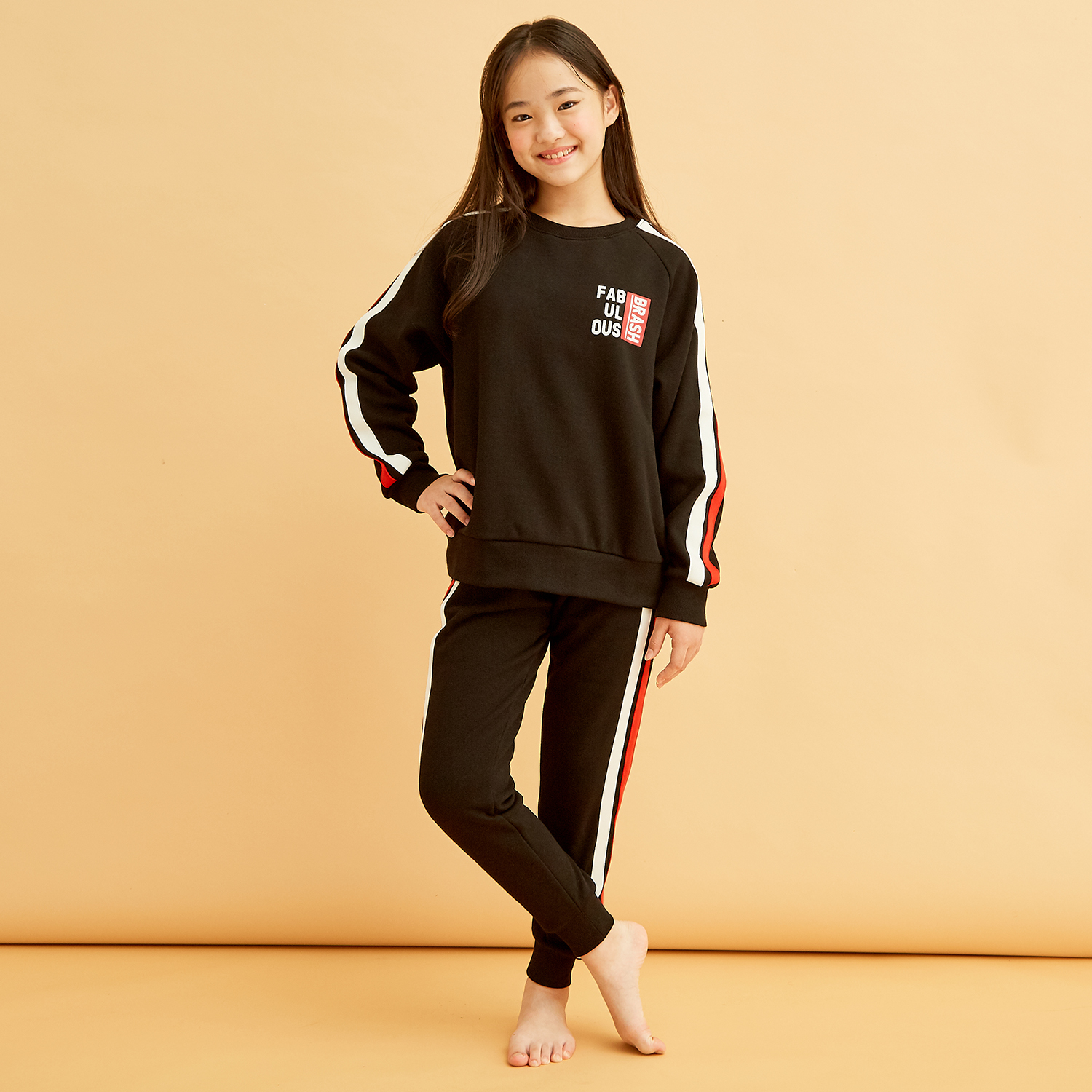 配色ライン入り裏シャギーパジャマ 女の子 子供パジャマ 長袖 パペル ラピス Papel Lapiz 通販のベルメゾンネット 配色ライン入り裏シャギーパジャマ 女の子 子供パジャマ 長袖 パペル ラピス Papel Lapiz 通販のベルメゾンネット