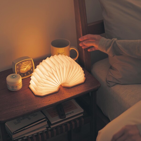 【ベルメゾン】充電式アコーディオンLEDライト 【持ち運び可能】