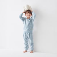 サックスグレー／モデル身長111cm・110サイズ着用