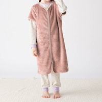 ピンク／モデル身長133cm・120～130サイズ着用